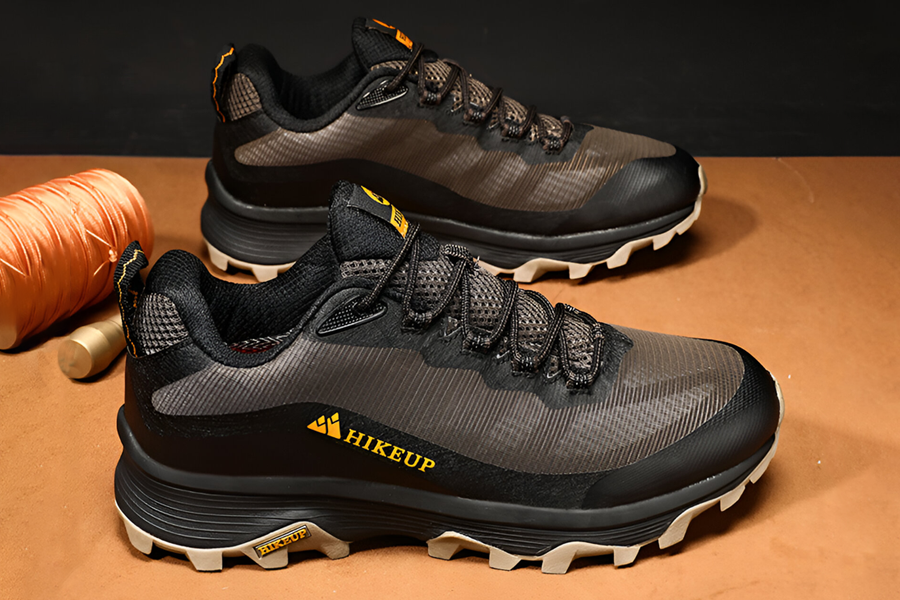 Waterproof hiking shoes